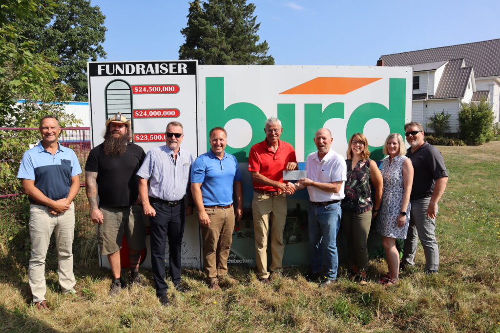 Members of the Oxford Community Centre Committee recognized the Town of Oxford's contribution to the OCC fund. (L–R: Matthew Bragg, Padraic Moore, Paul Jones, Jordan Burkhardt, David Hoffman, Oxford Mayor Greg Henley, Chrystal MacNutt, Leta MacDiarmid, Trevor Miller)